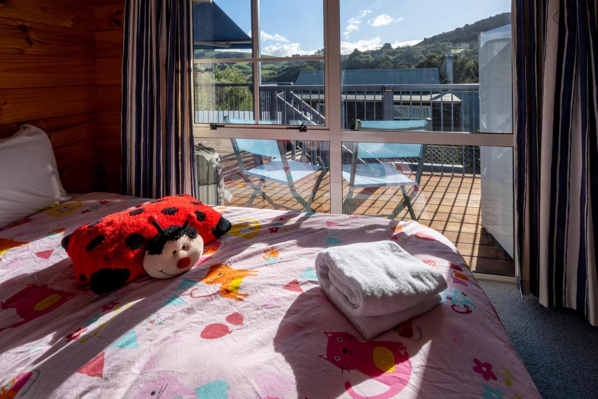 Chemin Wonder - Akaroa Holiday Home Extérieur photo