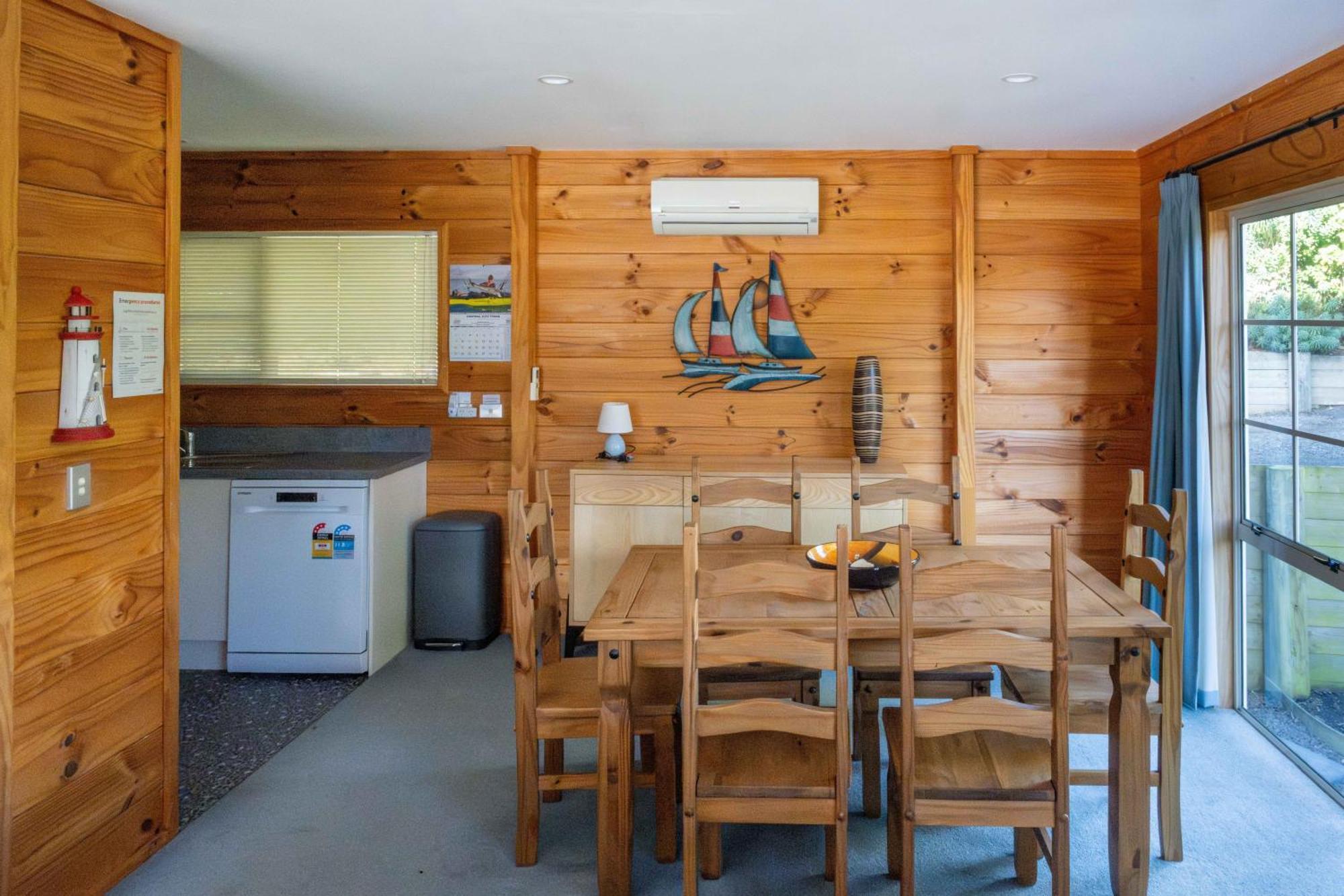 Chemin Wonder - Akaroa Holiday Home Extérieur photo